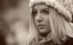 国外美女恶搞路人